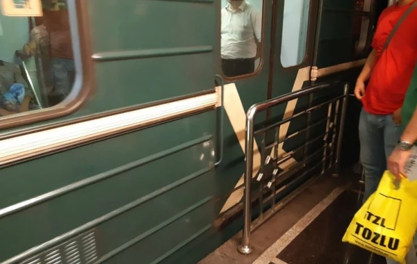 Bakı metrosunda maşinistdən qəribə addım - hər kəsi qorxuya saldı (VİDEO)