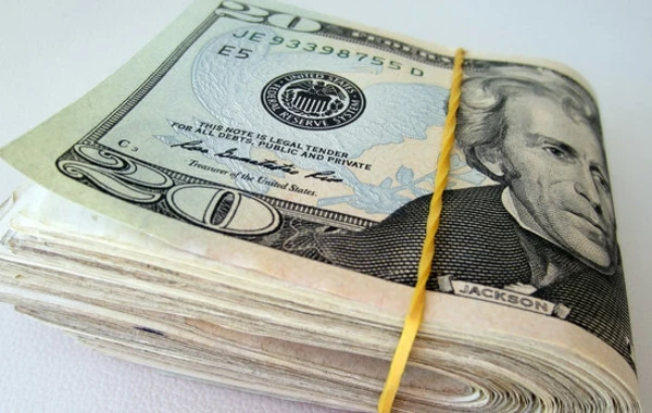 Dollar bu gün bu qiymətə olacaq