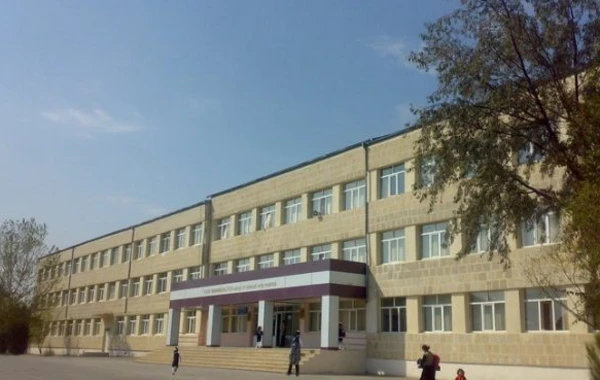 Dərsə gecikən şagirdi cəzalandırdı, ölümünə səbəb oldu — Azərbaycanda