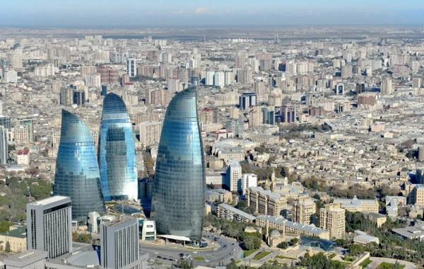 Bakıda havaya kəskin qoxu yayılmasına nazirlik aydınlıq gətirdi (FOTO)