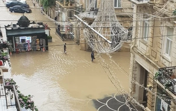 FHN-dən yağışın yaratdığı fəsadlarla bağlı RƏSMİ MƏLUMAT (FOTO)
