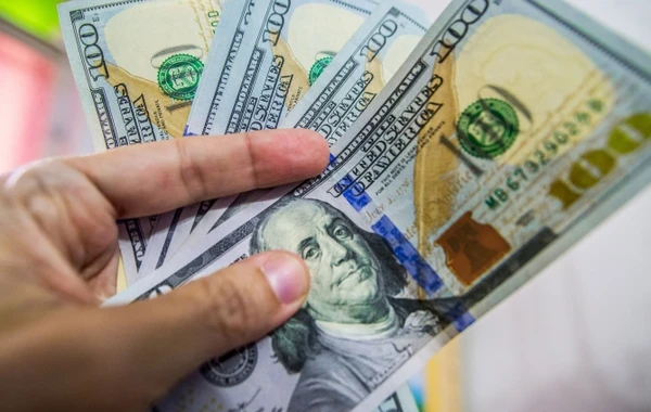 Dolların bu günə olan məzənnəsi