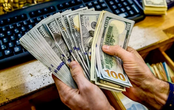 Dolların bu günə olan məzənnəsi