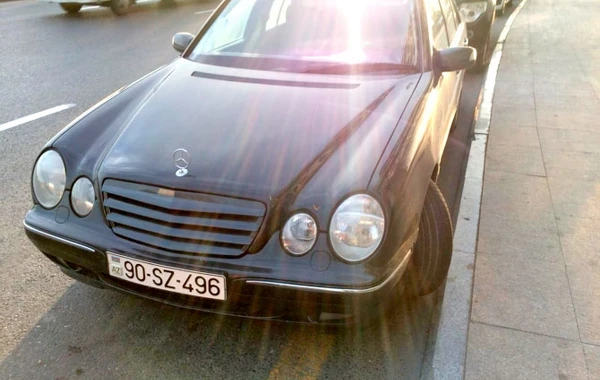 Bu maşını görənlər polisə xəbər versin! (FOTO)