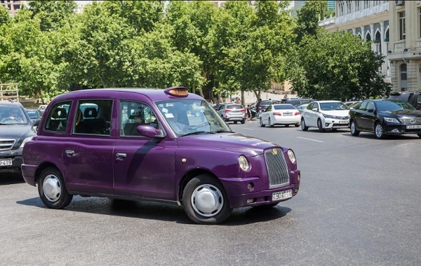 "London Taxi"ləri kimə lazımdır? – Dövlət puluna alınan maşınlar “su qiyməti”nə satılır