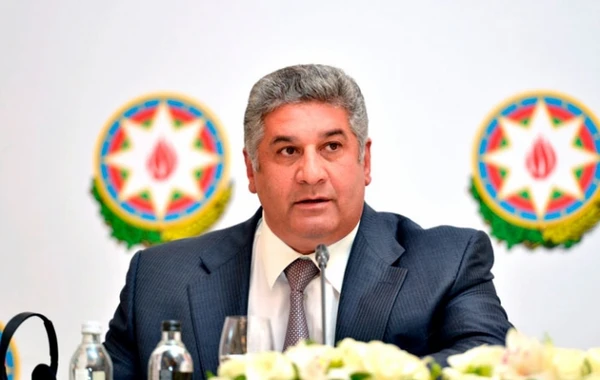 Azad Rəhimov: "İdmançılarla bağlı böyük mübahisələr baş verir"