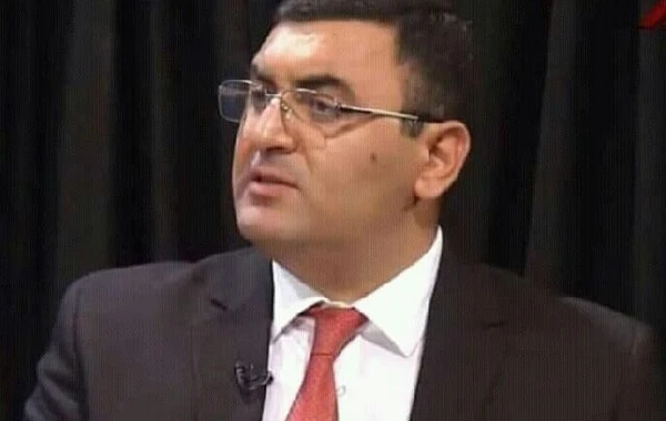 “Doqquz yaşlı qıza aşiq olan” müəllimdən direktora cavab -  VİDEO