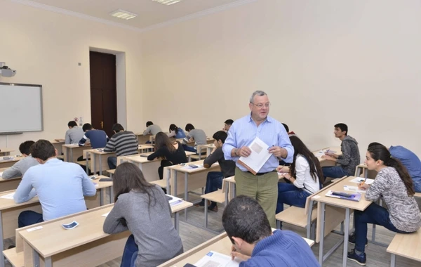 Təhsil Nazirliyi: Kişilərin pedaqoji sahəyə marağı getdikcə artır