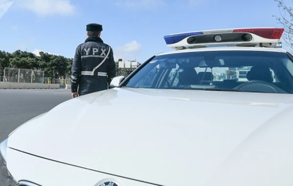 Polislər hamilə qadını xilas etdi, doğulan uşağa onların adı qoyuldu - VİDEO