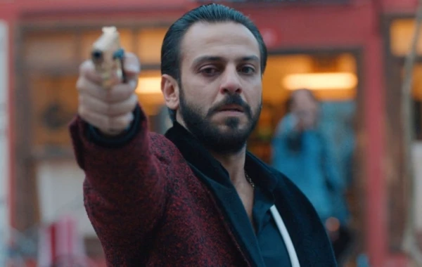 “Çukur”un “Vartolu”su Bakıya gəlir