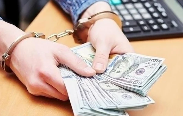 Korrupsiya ilə bağlı 100-dən çox gömrük əməkdaşı işdən qovuldu