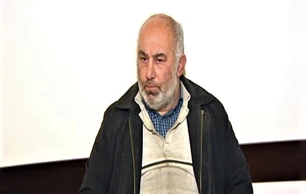 Bakıda qadınların pulunu oğurlayan kişi: "Qışqırdı, pulu ala bilmədim" (VİDEO)