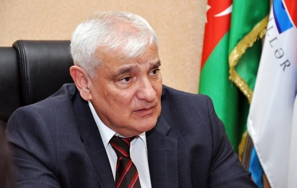 "Onun yalnız masaj kursu bitirməsi ilə bağlı sənədi var" - Kamal Abdulladan CAVAB