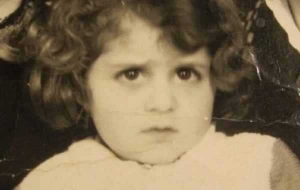 Bu qız kimdir? - FOTO