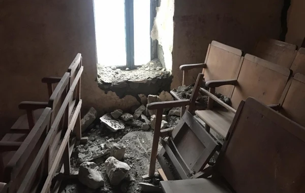 Ağsuda zəlzələdən 48 evdə çatlar yaranıb (FOTO)