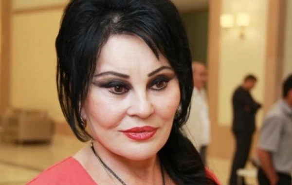 Amaliya Pənahovanın qəbirüstü abidəsi niyə qoyulmayıb?