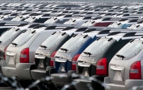 Dövlətə məxsus avtomobillər hərraca çıxarıldı -  "Nissan", "Kia", "Toyota" - 1400 AZN-dən...