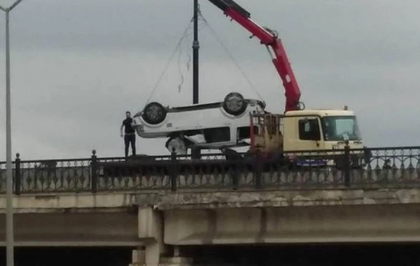 Bakıda körpüdə aşan "Range Rover"lə bağlı YENİ FAKTLAR: 18 yaşı olmayan sürücü və...