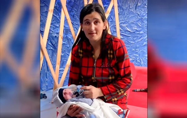 10 günlük Körpəsini atan ananın YALANLARI üzə çıxdı - Uşağın atası...  (VİDEO)