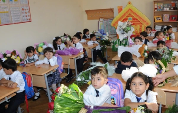 Uşaqlarını rus sektoruna qoymaq istəyən valideyinlərə PİS XƏBƏR