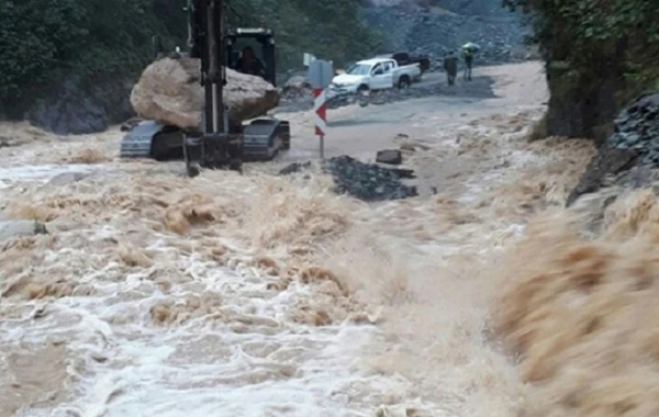 Qusarda kəndi su basıb