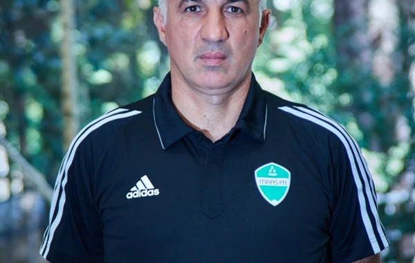 İstedadlı gənc futbolçular Arif Əsədovun rəhbərliyi altında Miras Futbol Klubuna qatılmağa dəvət olunur!
