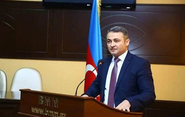 Rövşən Məmmədov Aparat rəhbərini İŞDƏN ÇIXARDI - FOTO
