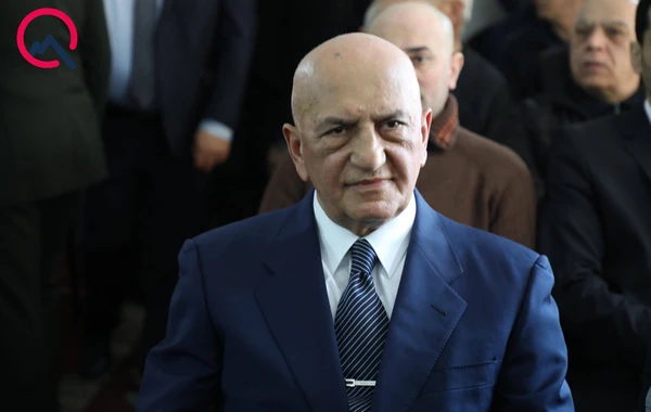 Əli İnsanova zəng çatmır...