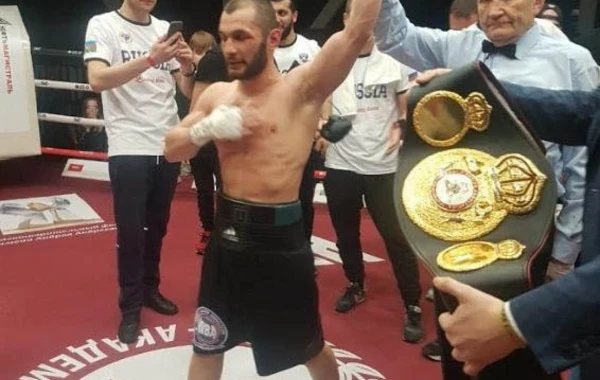 Азербайджанский боксер победил армянина и завоевал пояс "WBA Continental" - ФОТО