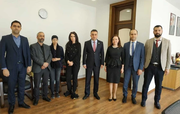 Elina Hacıyevanın anasının müdafiəsinə üç vəkil qoşulub