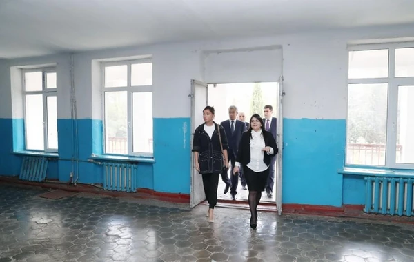 Мехрибан Алиева посетила ряд учебных заведений в Баку - ФОТО
