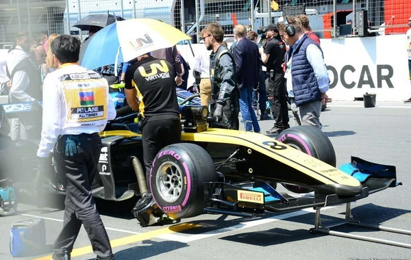 Bakıda Formula 2 üzrə birinci yarışa start verilib – FOTO