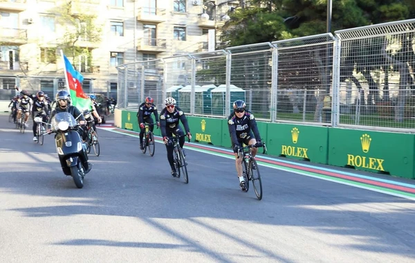 Mədət Quliyev Formula 1-in Bakı trekində təşkil olunan veloyürüşdə - FOTO