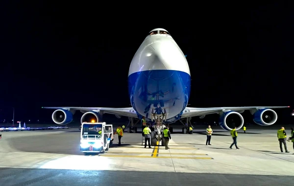 Azərbaycanın “Boeing 747” yük təyyarəsi ilk dəfə olaraq İstanbulun yeni hava limanına eniş edib