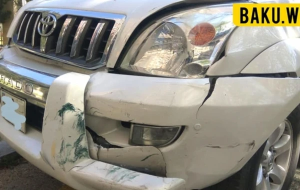 В Баку задержан водитель Land Cruiser, повредивший 12 автомобилей - ВИДЕО