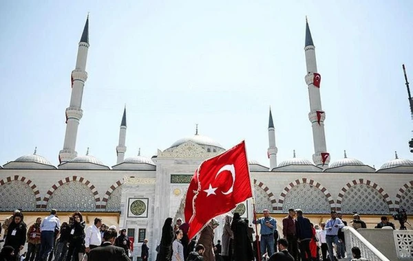 Türkiyədə dünyanın ən böyük məscidi açıldı - VİDEO