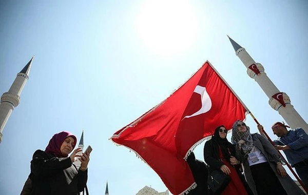 Türkiyədə dünyanın ən böyük məscidi açıldı - VİDEO