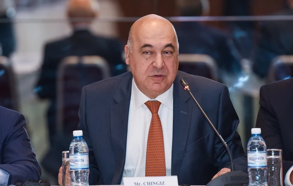 Çingiz Abdullayev "İlin adamı" seçildi - VİDEO