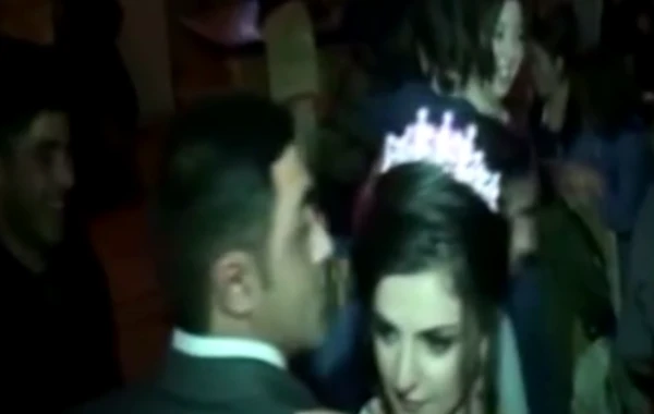Azərbaycanda təzə gəlin asılı vəziyyətdə tapıldı  - Birinci arvadını da toy gecəsi... - FOTO