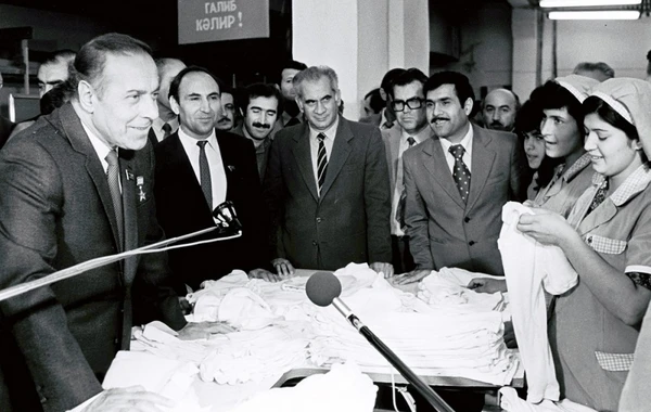Fotoqalereya: Heydər Əliyevli günlər