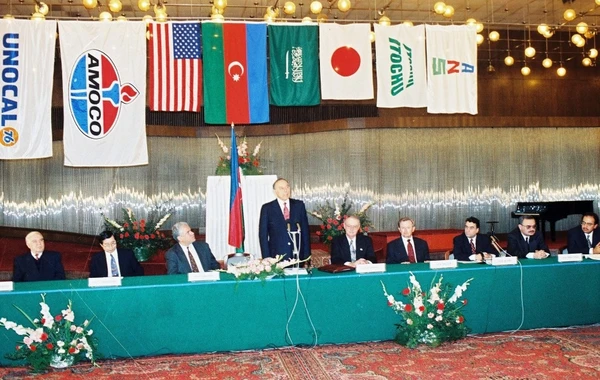 Fotoqalereya: Heydər Əliyevli günlər