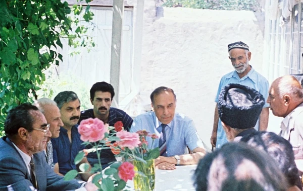 Fotoqalereya: Heydər Əliyevli günlər