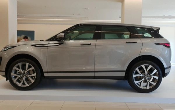 “Range Rover Evoque” modeli avtomobilsevərlərə təqdim edilib  – FOTO/VİDEO