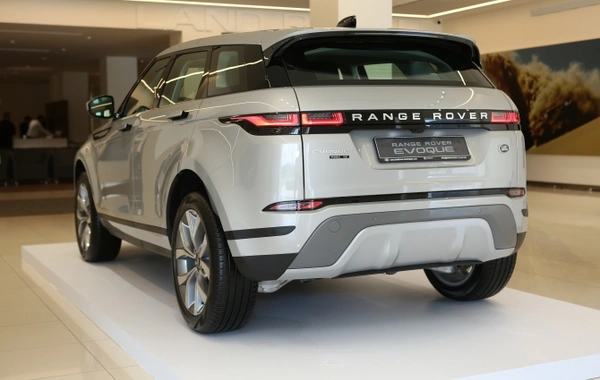“Range Rover Evoque” modeli avtomobilsevərlərə təqdim edilib  – FOTO/VİDEO