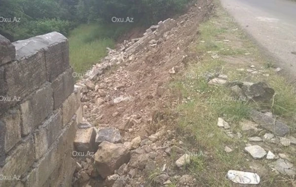 2 il əvvəl istifadəyə verilən yol yararsız hala düşdü - FOTO