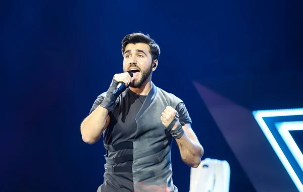 Çingiz Mustafayevin "Truth" mahnısı dünya üzrə iTunes da 25 ci yerdədi -FOTO
