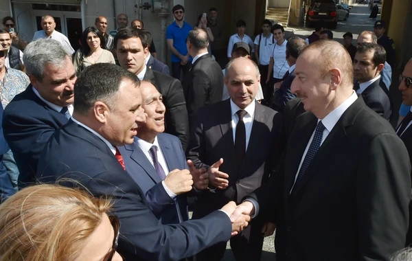 Prezident və xanımının sakinlərlə səmimi görüşü  - VİDEO/FOTO (YENİLƏNİB)