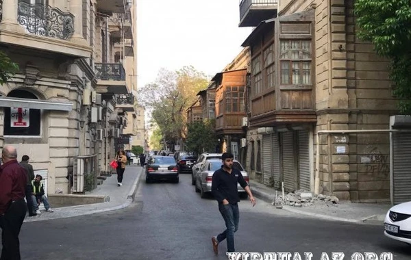 “Ərəblər “İnfiniti” barına 12-13 yaşlı qızlar gətirirlər - Bakının "Qırmızı fonarlar küçəsi"