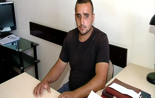 Özünü “Azəriqzın” işçisi kimi təqdim edib vətəndaşları aldatdı - FOTO