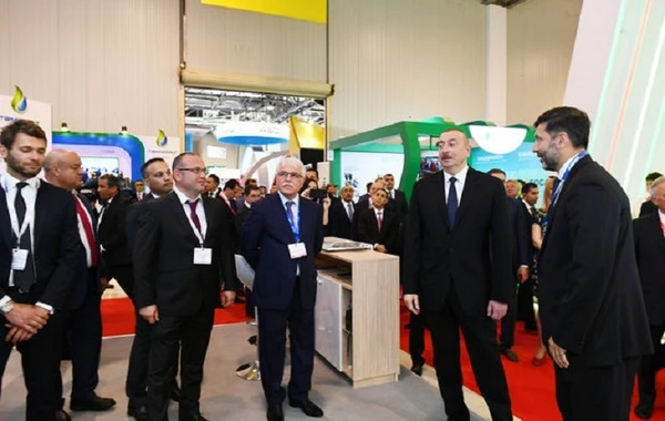 Aydın Kərimov Xəzərdəki ən dərin quyu ilə bağlı Prezident İlham Əliyevi məlumatlandırdı